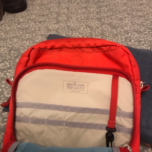 STM Tablet Bag Red - Picture 4 of 4